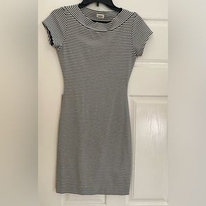 A New Day Black & White Striped Short Sleeve Dress